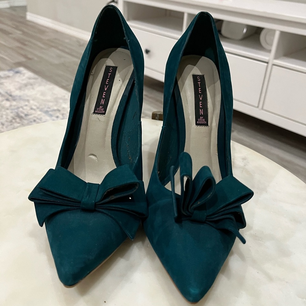 Women's Dark Teal Heels with Bow
